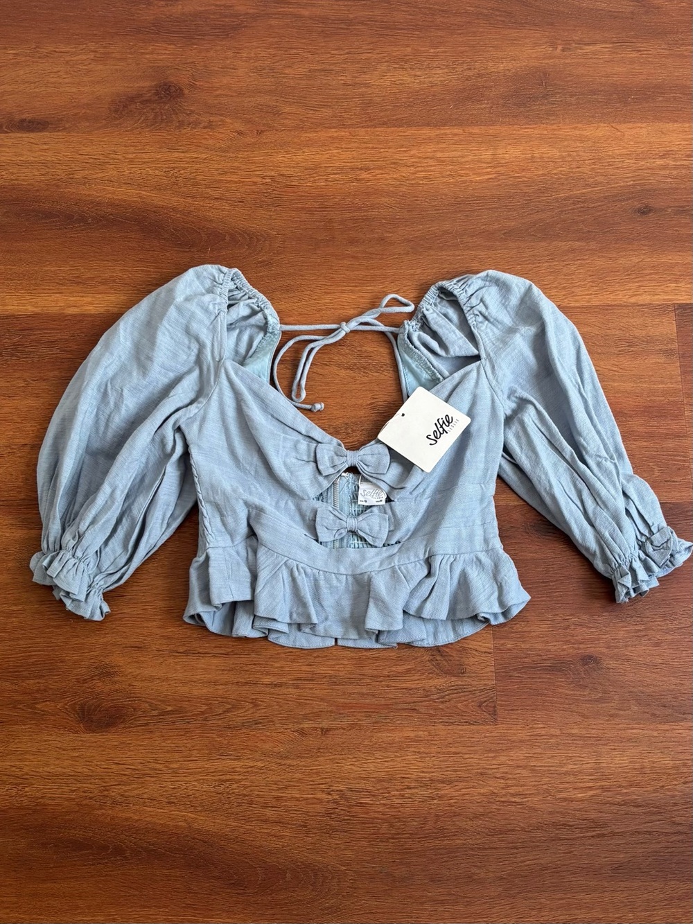 NWT Selfie Leslie Blue Bow Puff-Sleeve Ruffle Crop Top - M